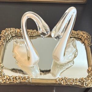 Elegant Glass Swan Figurine Set - White